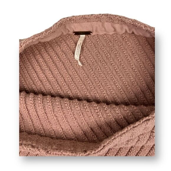 Free People Cropped Sweaters Size Large - Picture 2 of 7